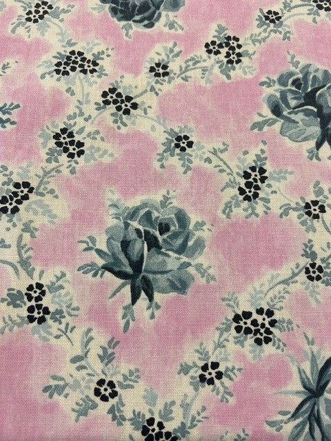 Designers Guild - Wild Rose Orchid - 100% Cotton - 142cm