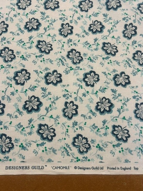 Desginers Guild - Camomile Teal - 100% Cotton - 138cm