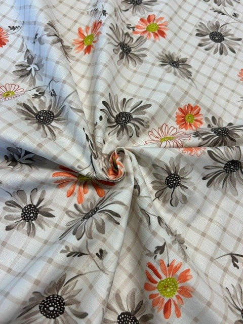 Designers Guild - Cosmos Saffron - 100% Cotton - 138cm