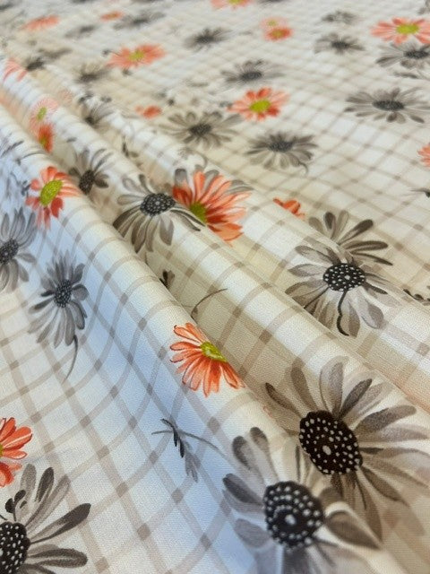 Designers Guild - Cosmos Saffron - 100% Cotton - 138cm