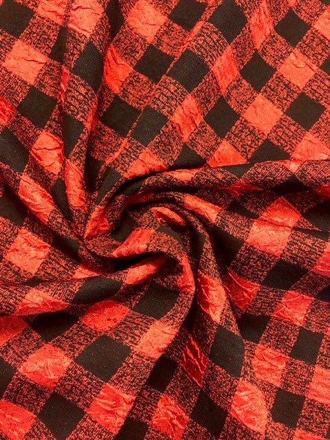 Bold lumberjack-style crinkle check fabric, 140cm wide.