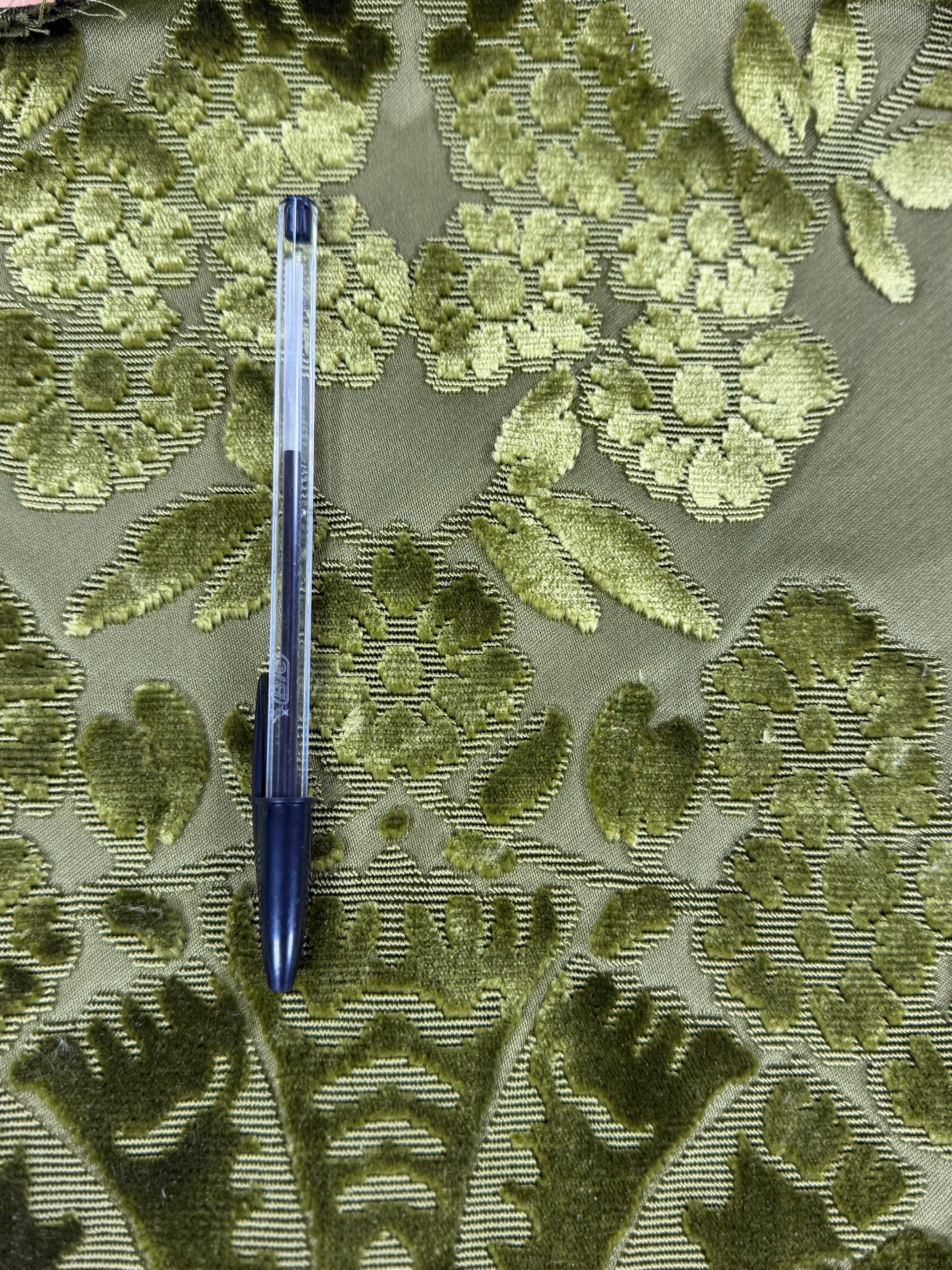 Green Chenille Floral Woven Fabric – Silk Blend – 140cm Wide
