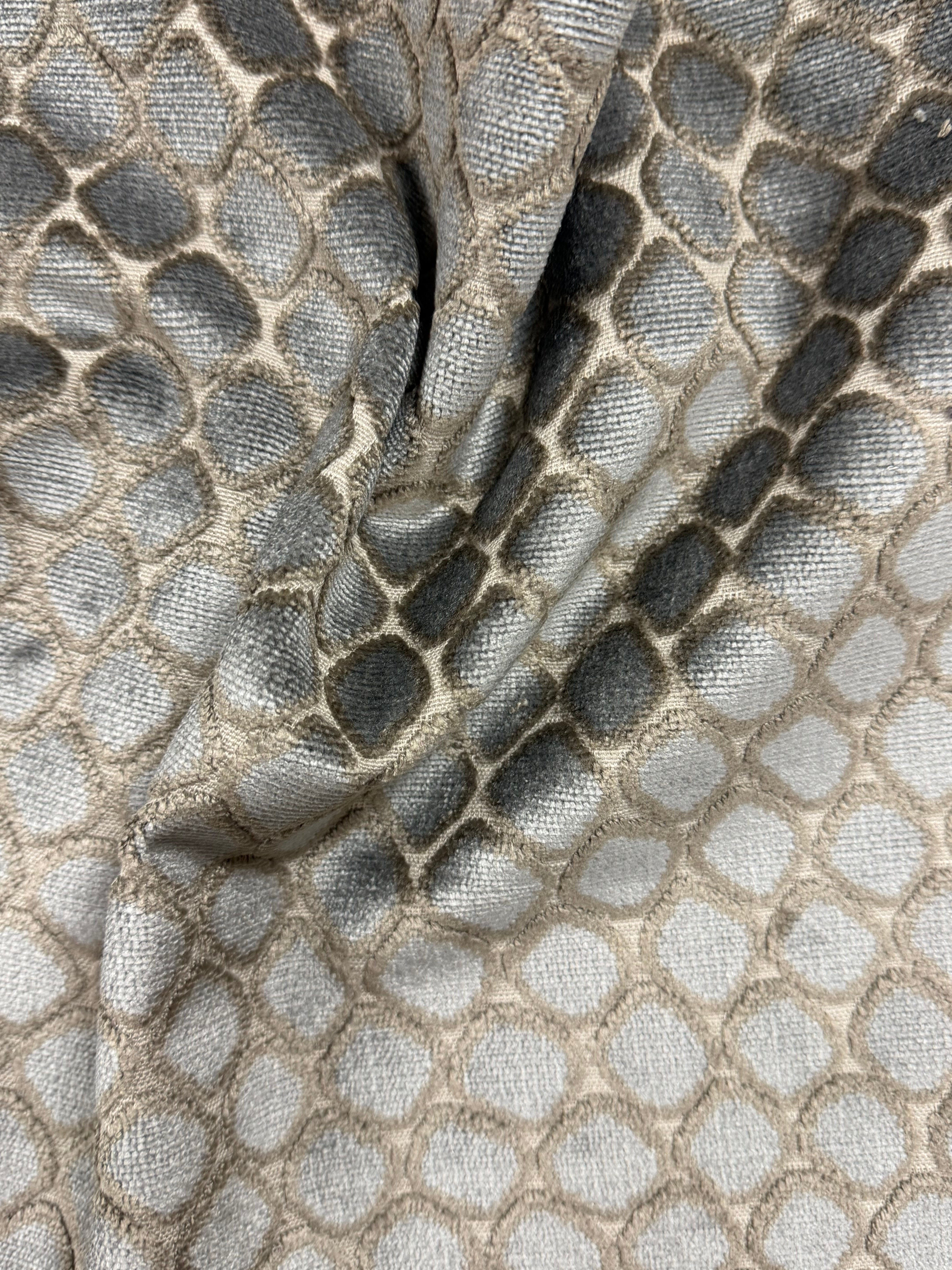 Dappled Grey Heavyweight Furnishing Fabric – 140cm Wide