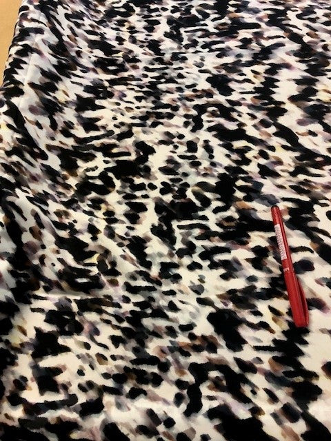 Abstract Blotches on Crepe De Chine. 120g/m2, 100% Polyester. Roll Size: 3.2m