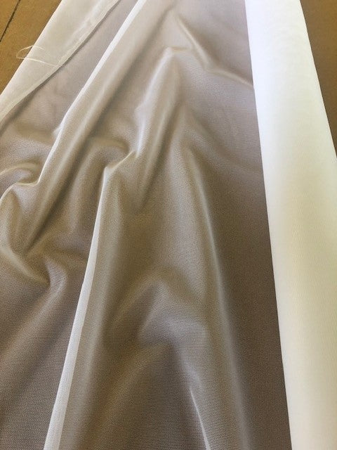 White Net. 40g/m2, 100% Nylon. Roll Size: 9m