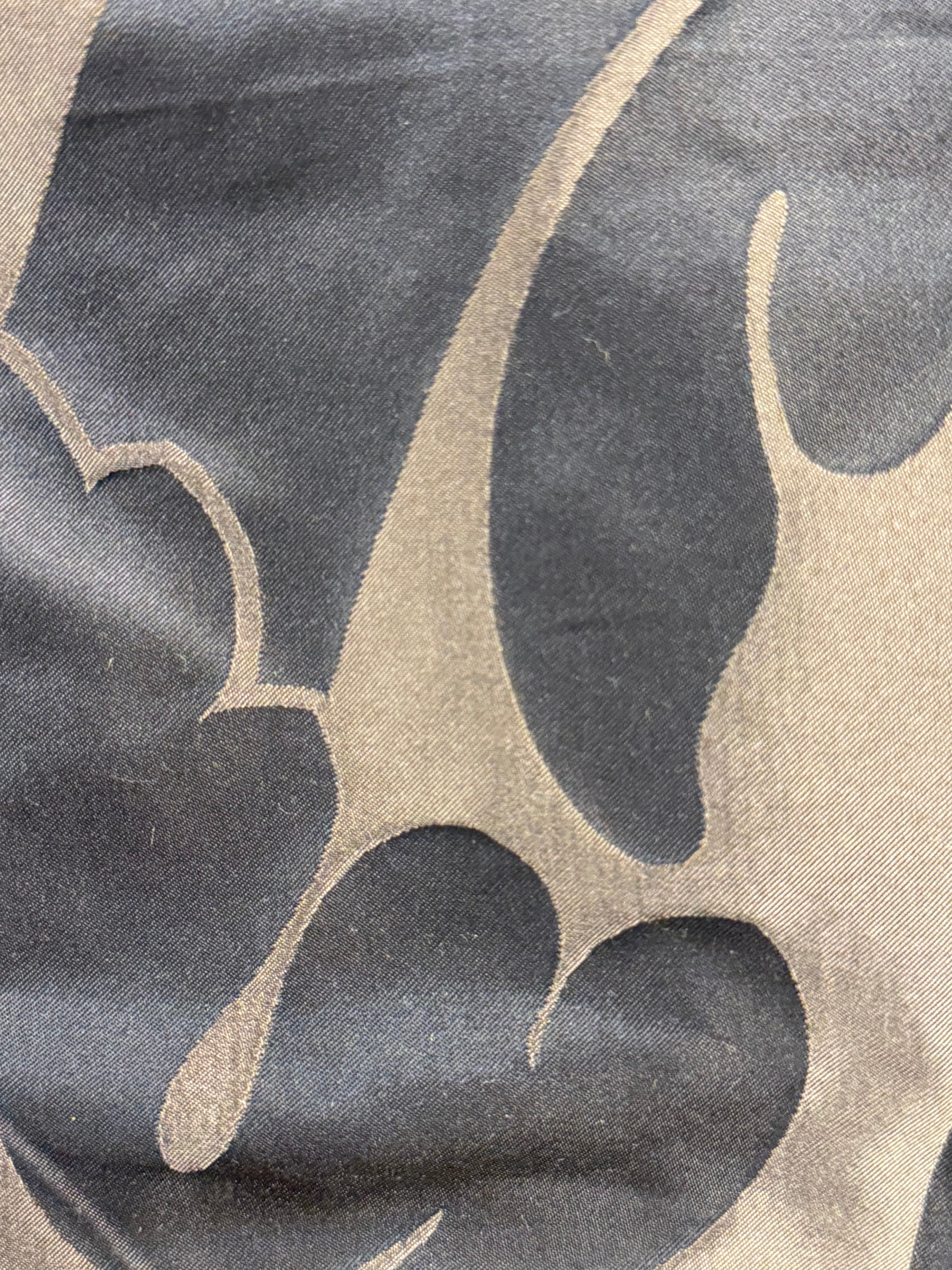 Silk Jacquard Damask Fabric – Buckingham Palace Inspired – 137cm