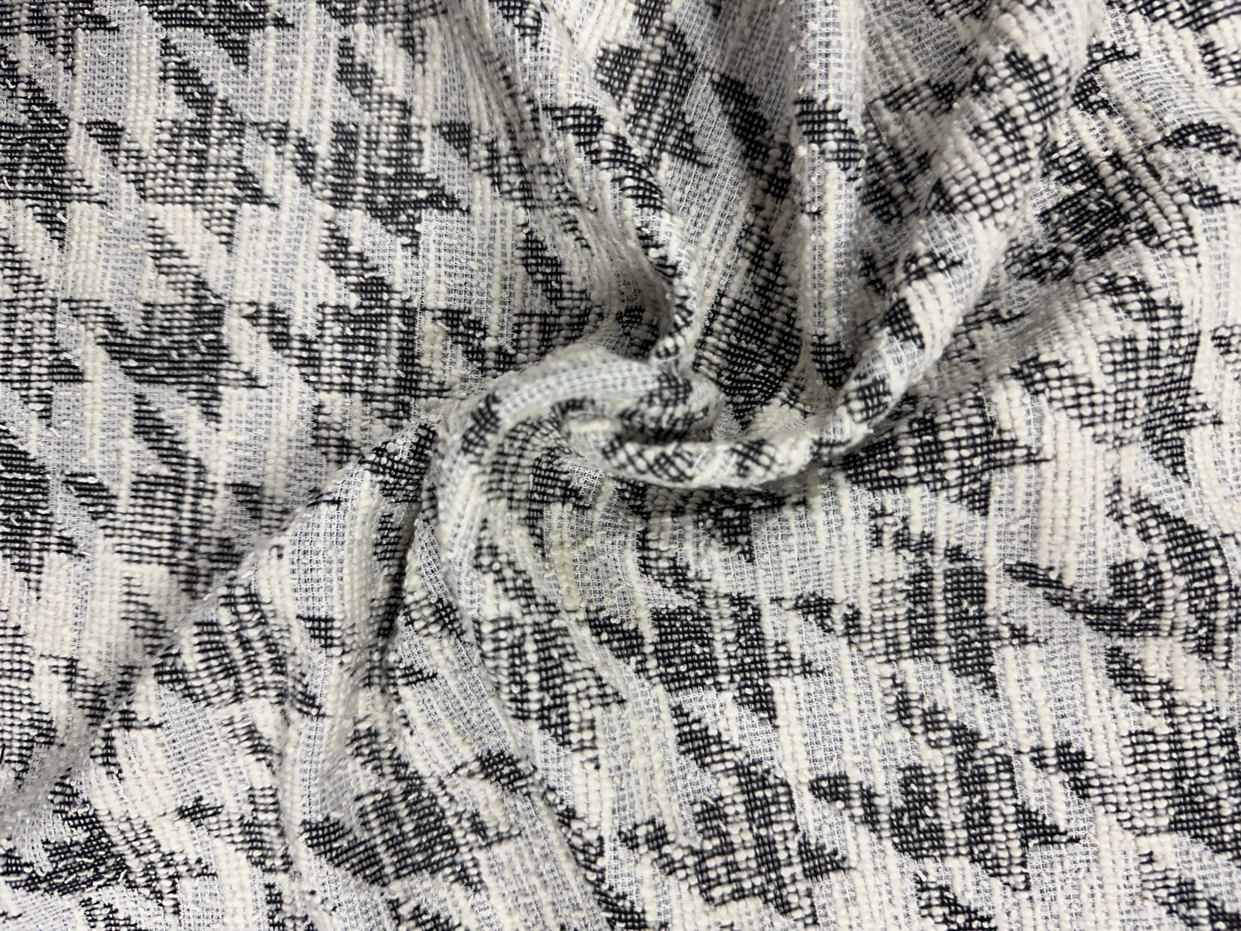 Polyester-Cotton Houndstooth Fabric – Black & White with Powder Blue Accents – 150 cm Wide xr15