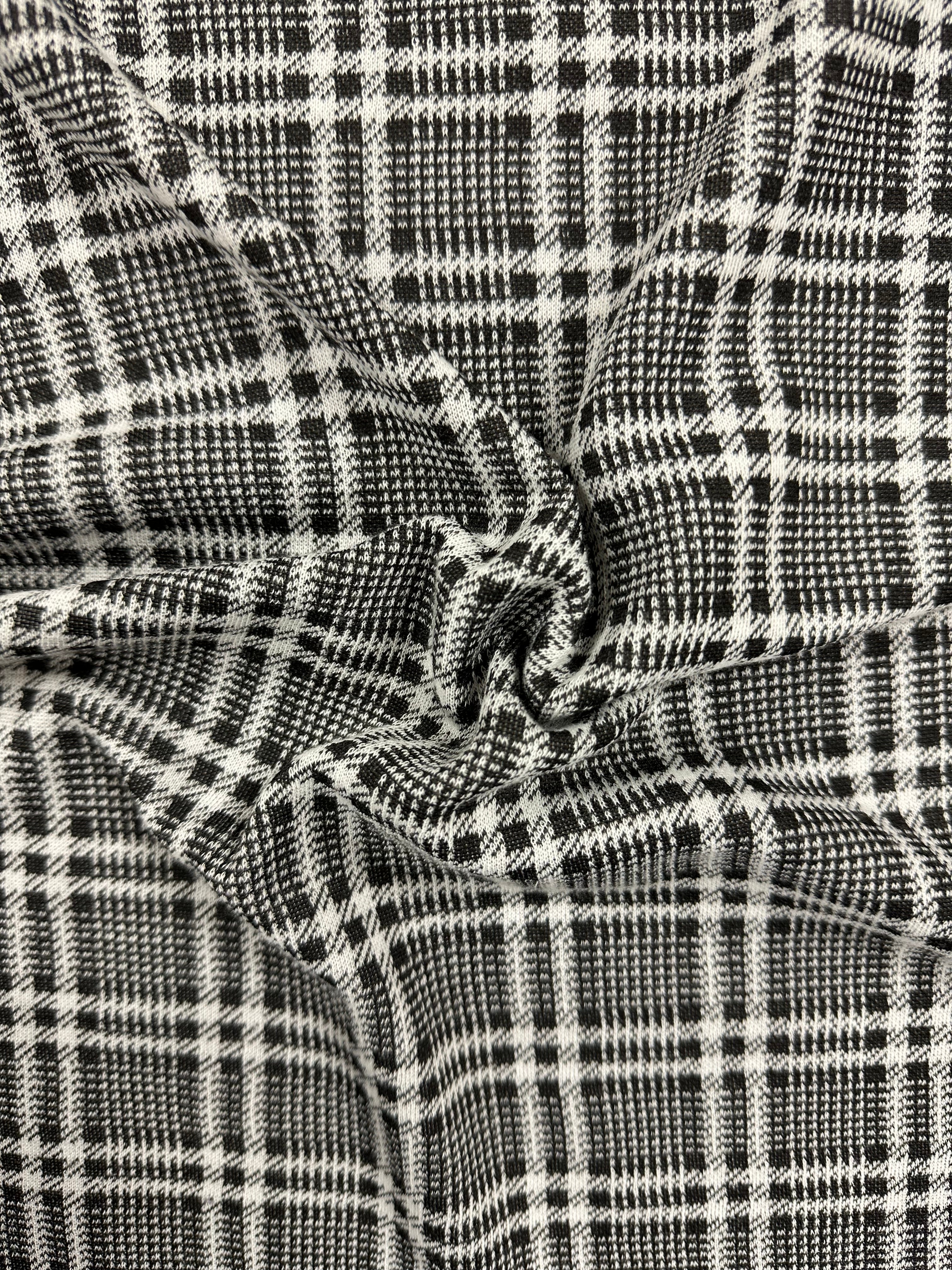 Black & White Plaid Fabric – 150 cm Wide