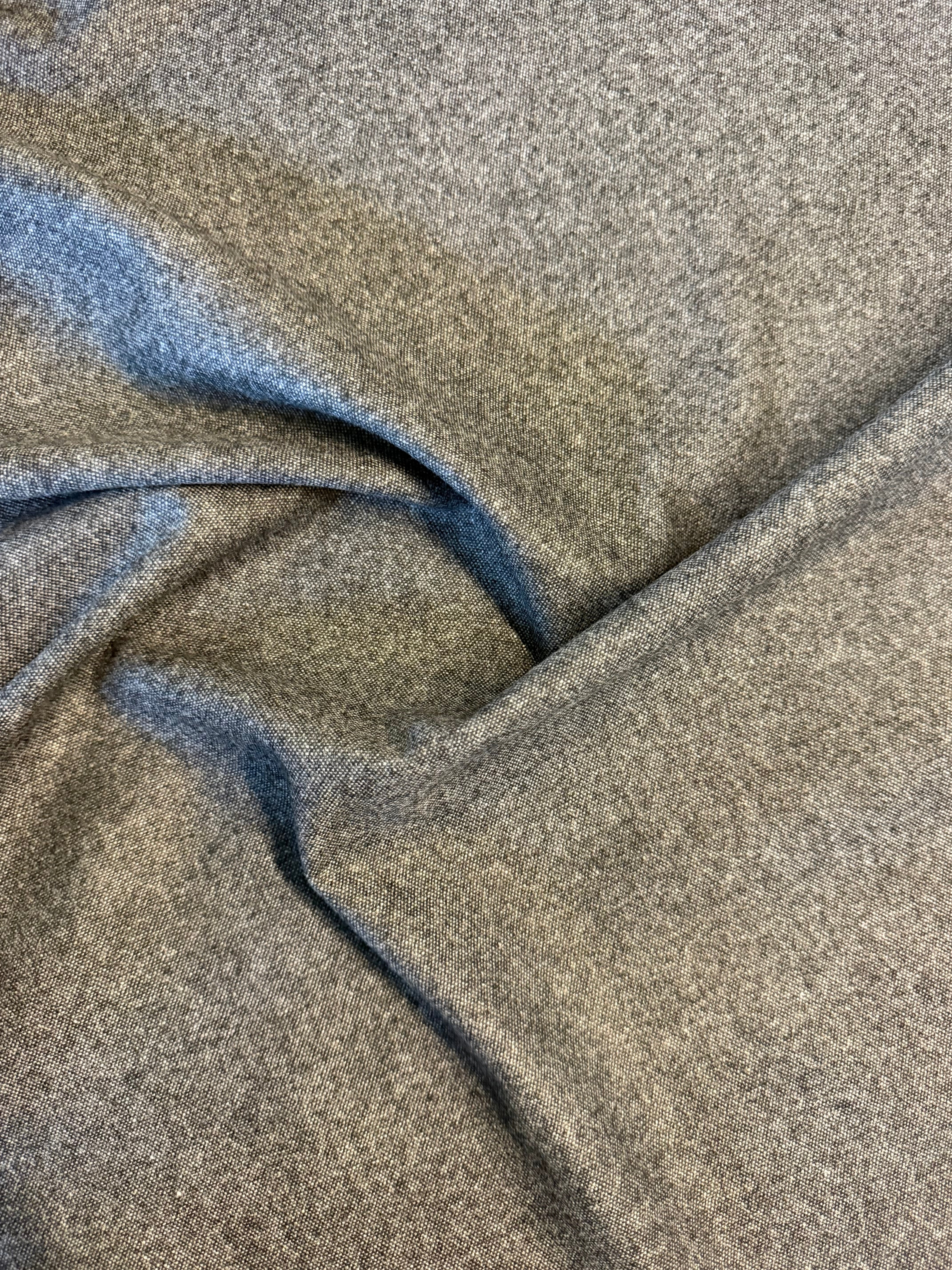 Grey Wool Blend Suiting Fabric – 55% Wool, 35% Polyester, 10% Polyamide – 158 cm Wide