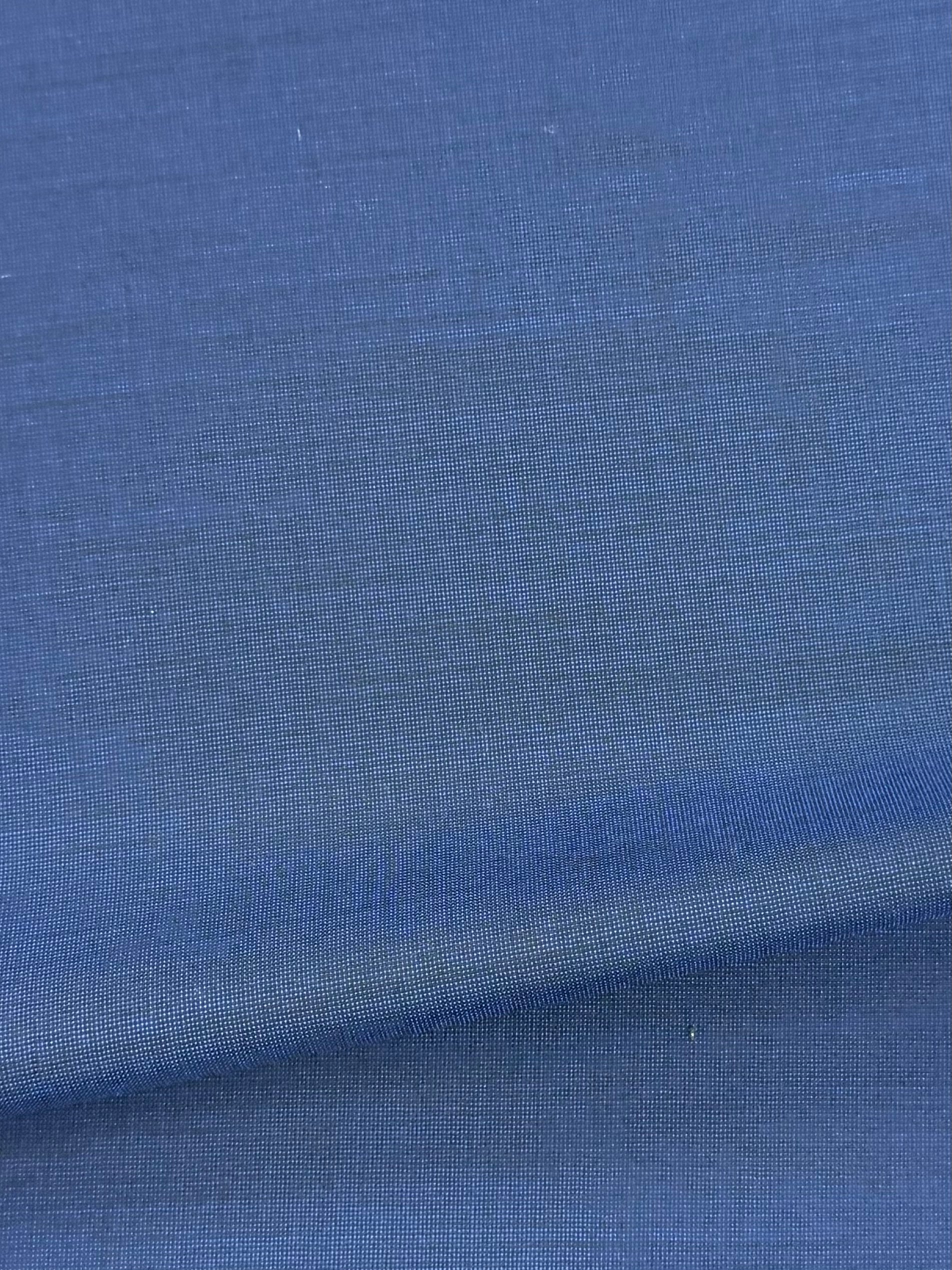 Italian Stretch Wool Suiting Fabric – 99% Wool, 1% Elastane – 152 cm Wide