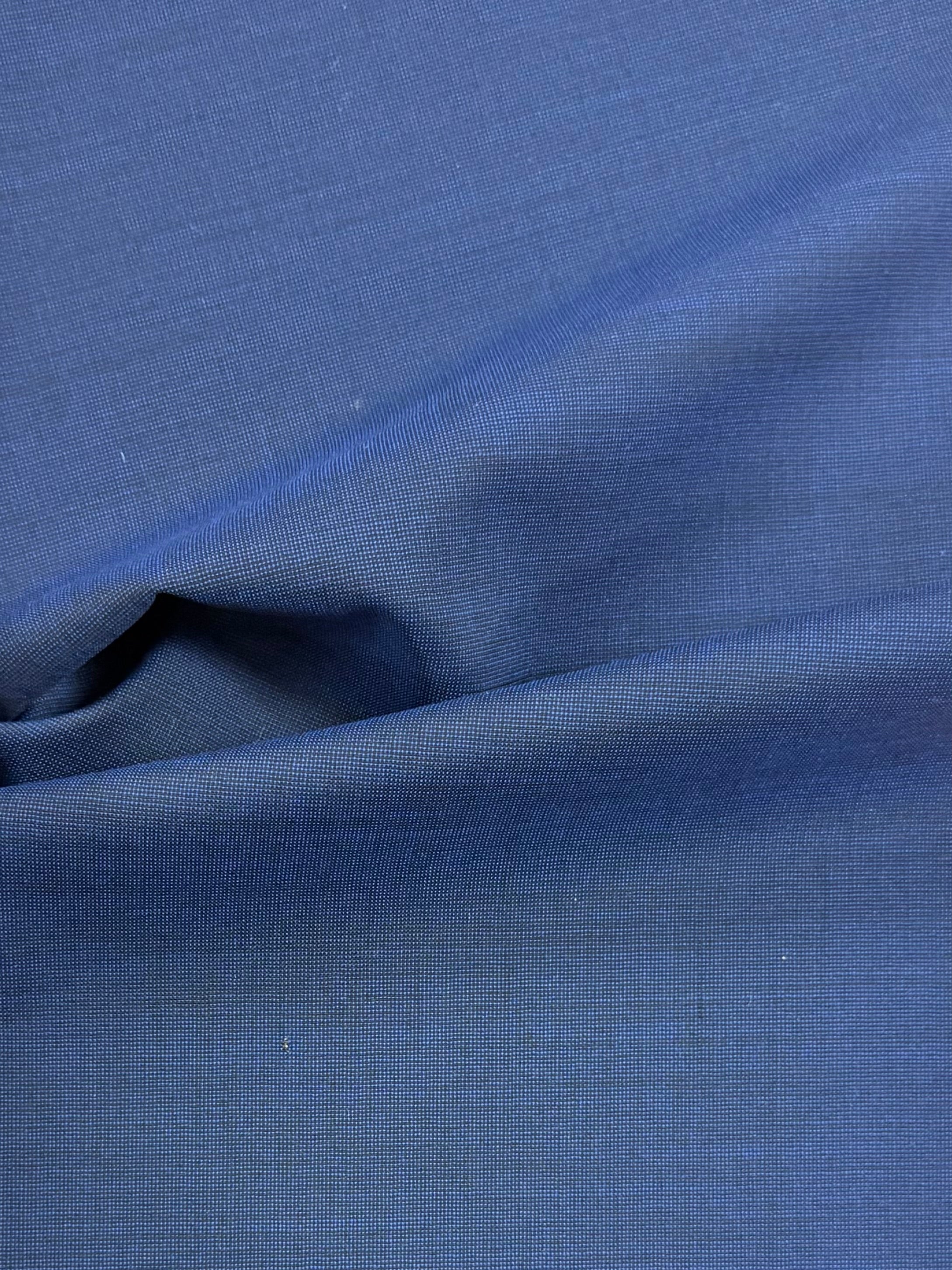Italian Stretch Wool Suiting Fabric – 99% Wool, 1% Elastane – 152 cm Wide