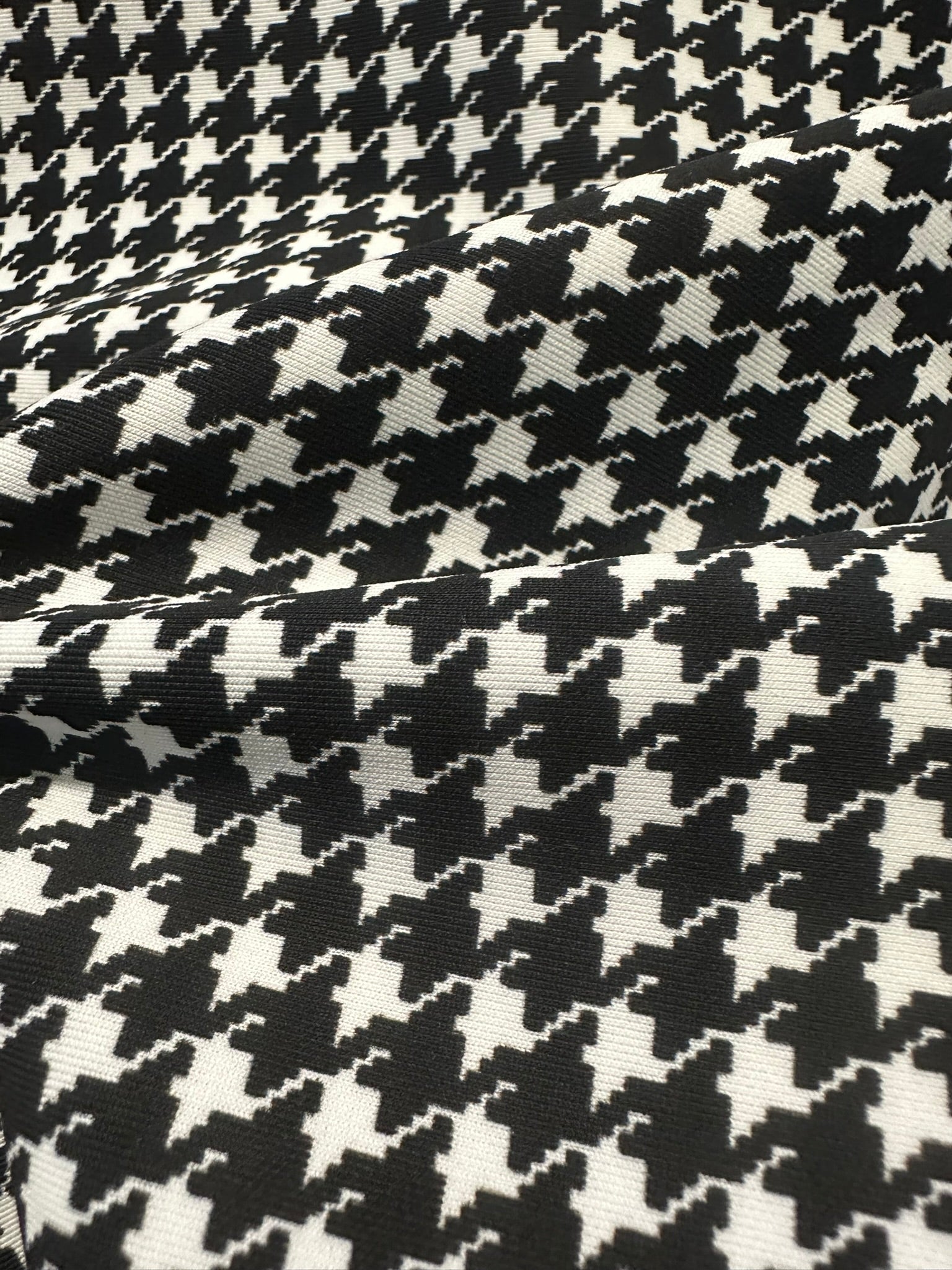 Black & White Large Houndstooth Stretch Fabric – Bold & Versatile
