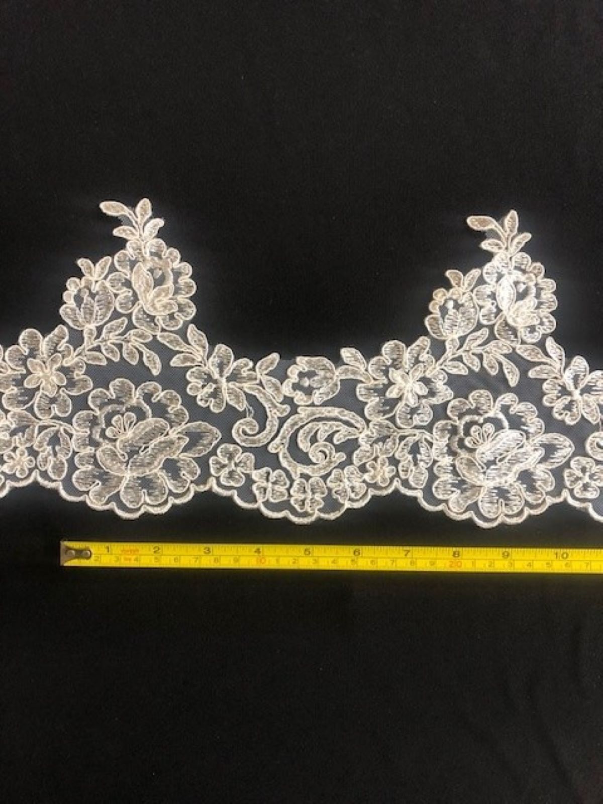 Ivory Corded Edging 16cm Maximum Width