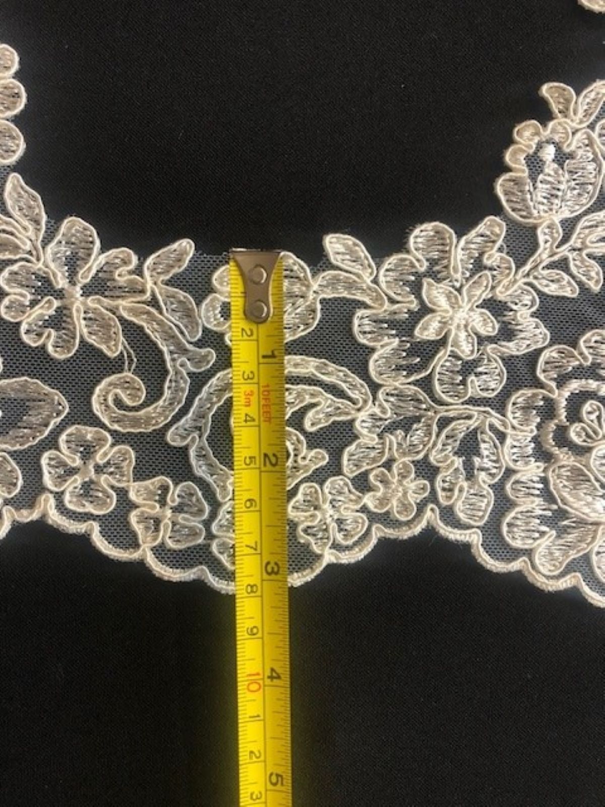 Ivory Corded Edging 16cm Maximum Width