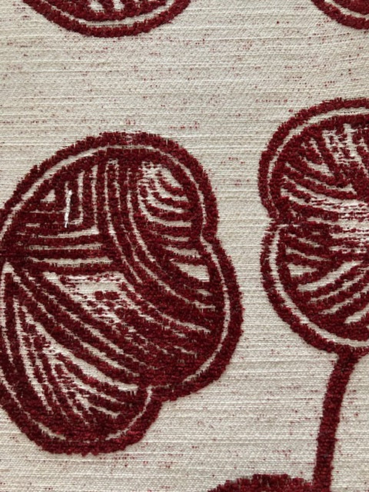 Burgundy Trailing Leaf Jacquard