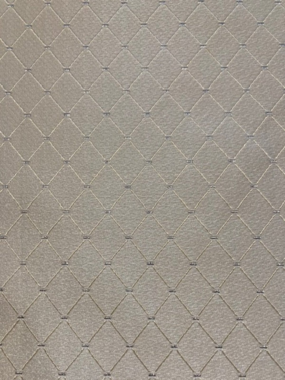 Ivory Diamond Jacquard with Silver Lurex Detail Firm Handle