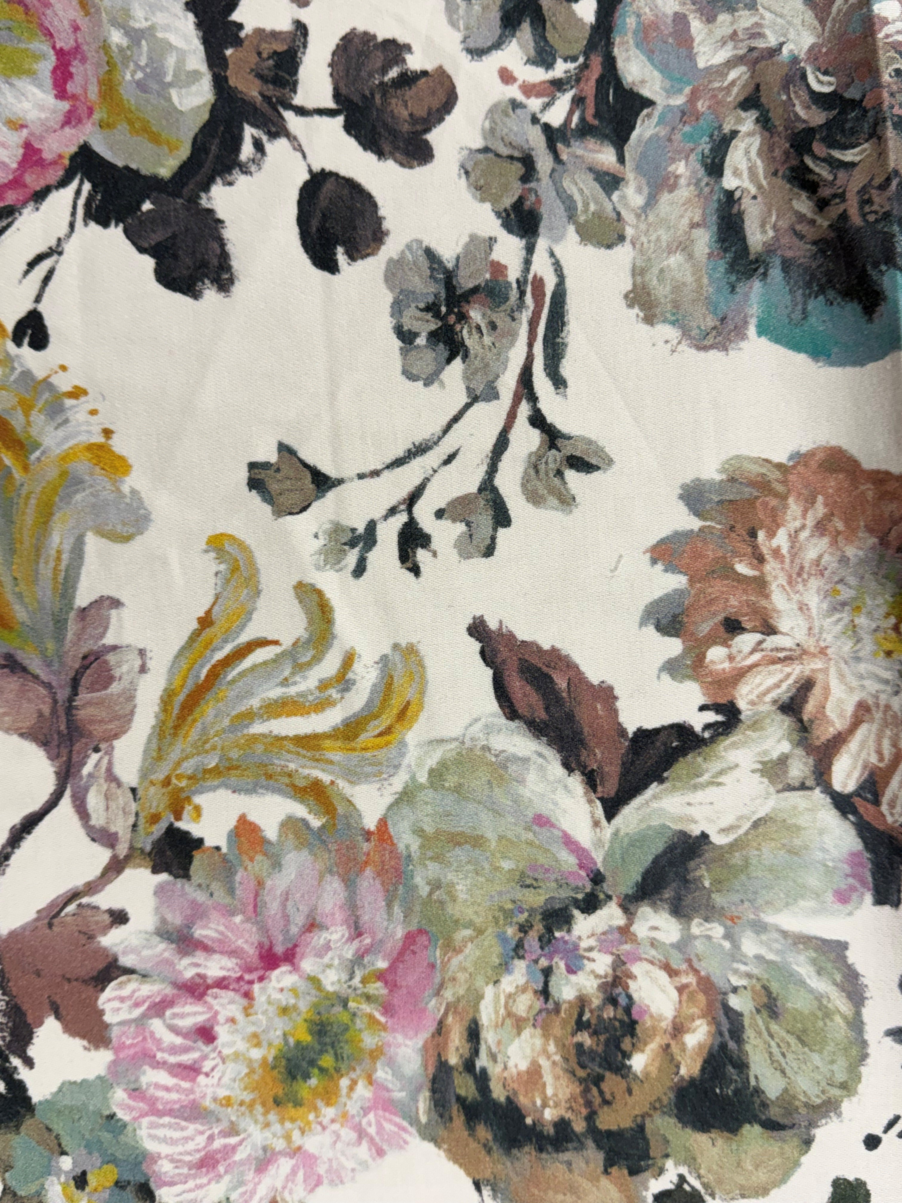 Floral Cotton Satin Fabric – Vintage Style – 137cm Wide
