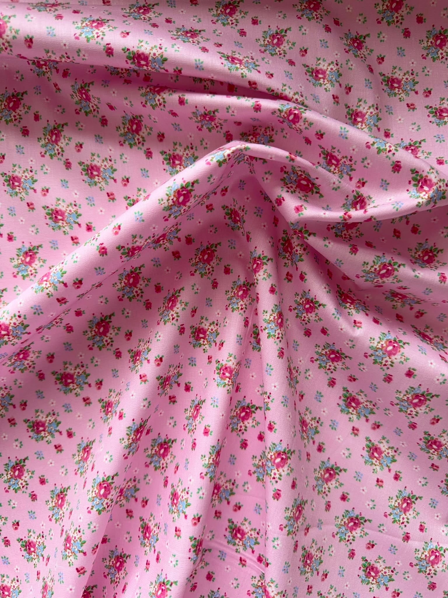 112cm Wide Ditzy Floral Cotton Fabric on Pink – 100% Cotton, Dressmaking & Craft Fabric