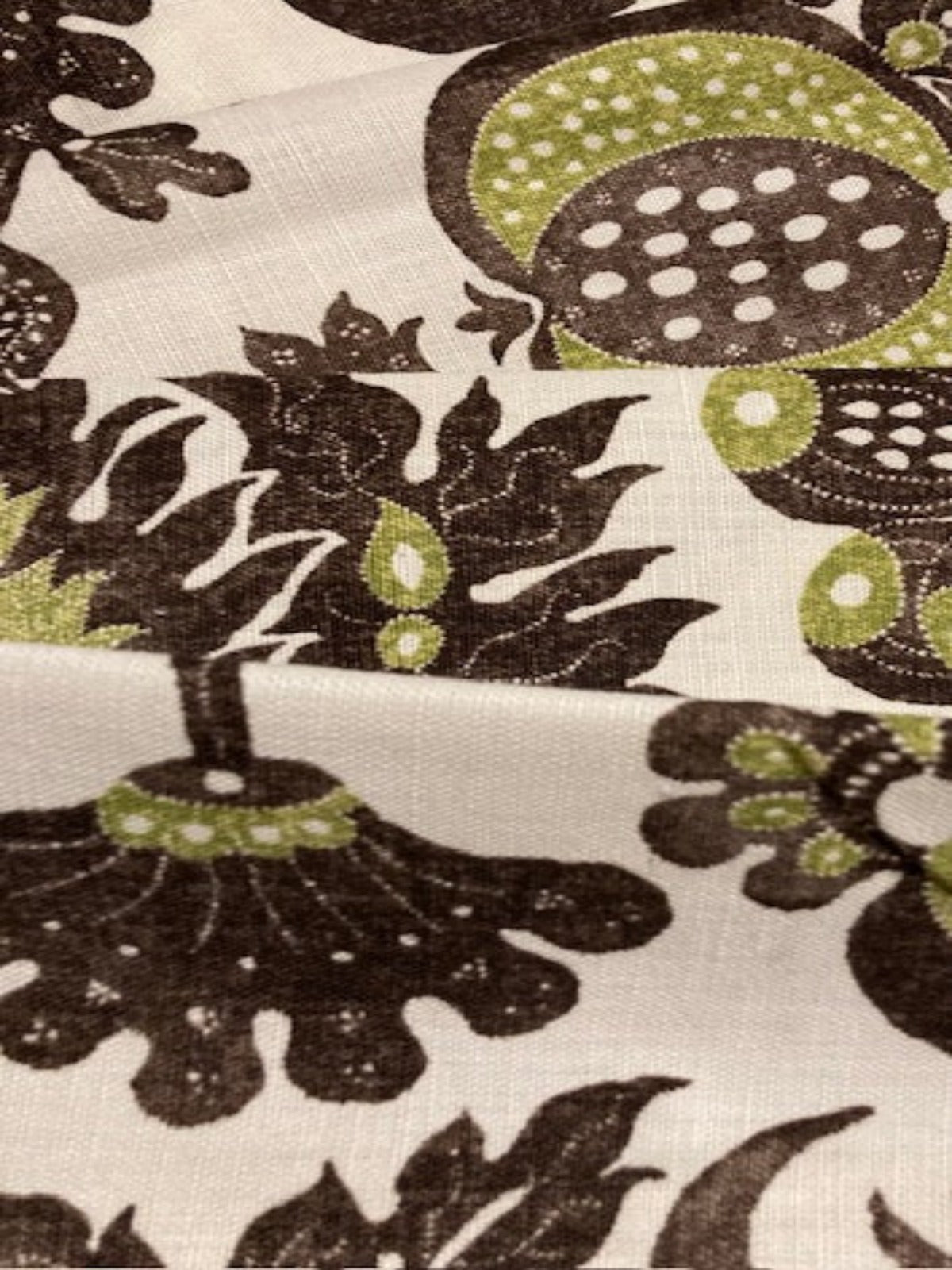 Lime/Brown Flowers & Fruits on Linen Mix "Sanderson - China Blue"