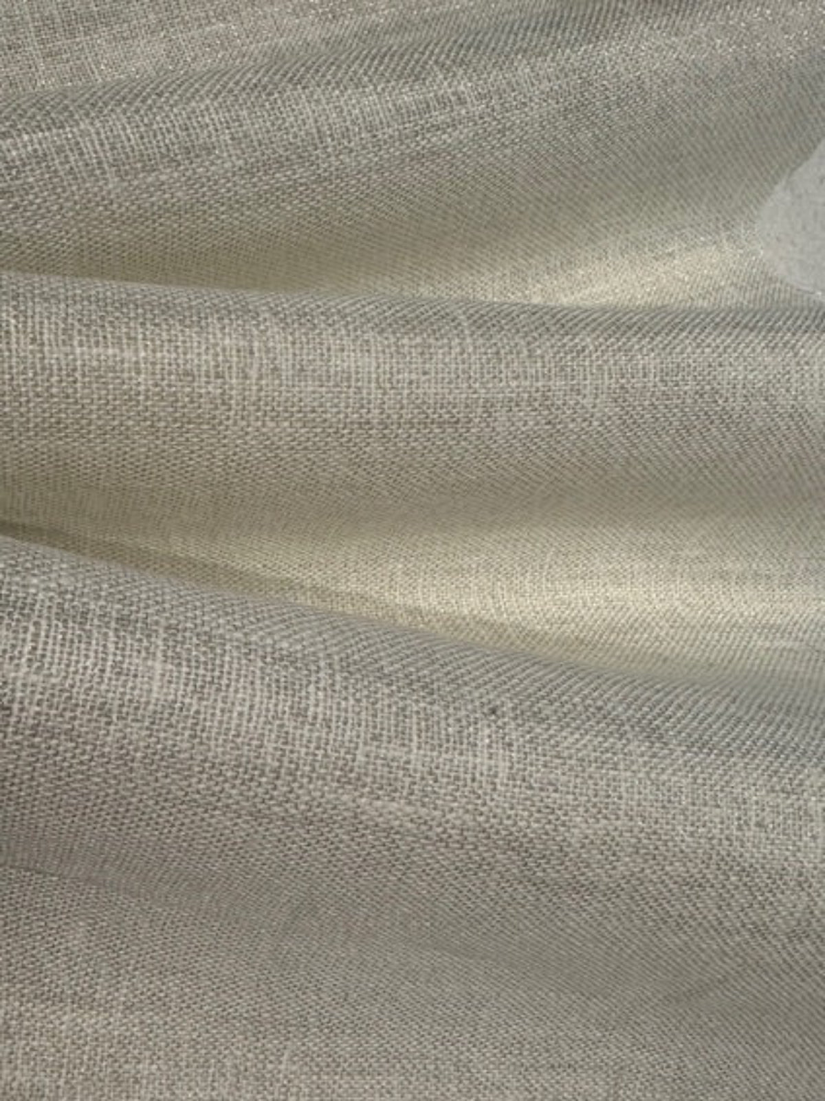 Ivory Linen Open Weave with Pale Gold Lurex Crisp Handle