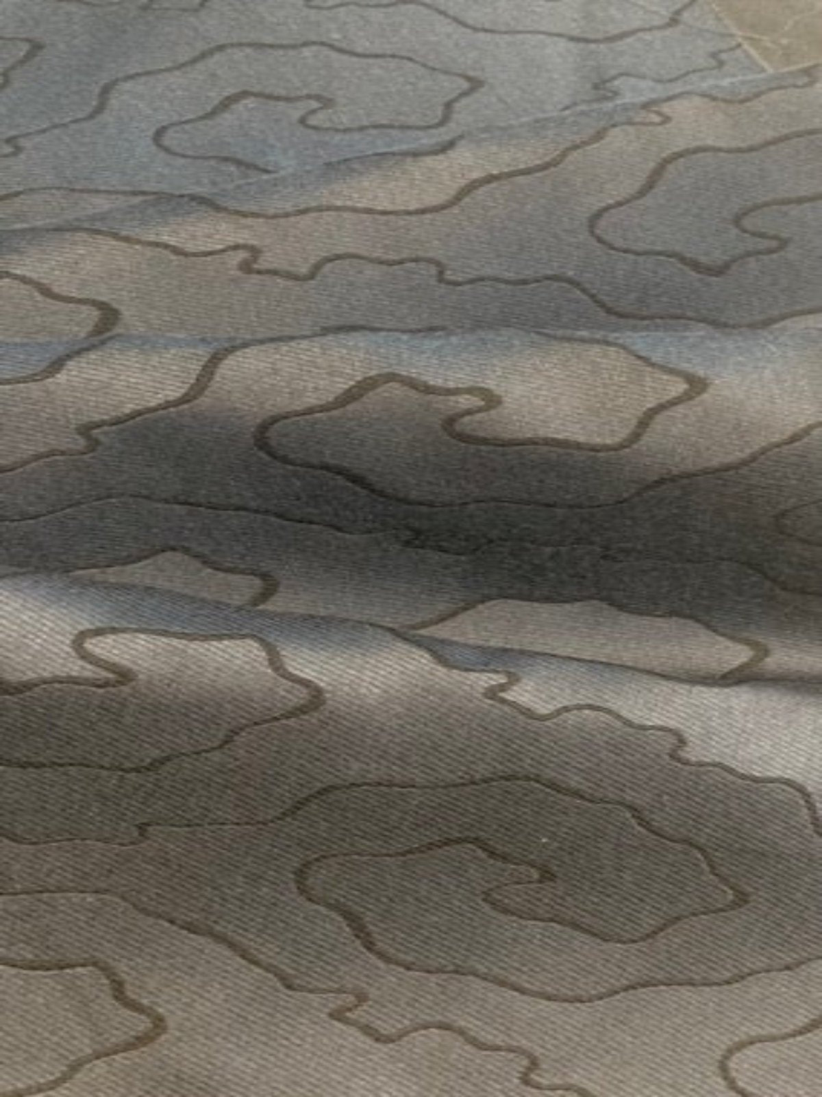 Dark grey Wave Damask