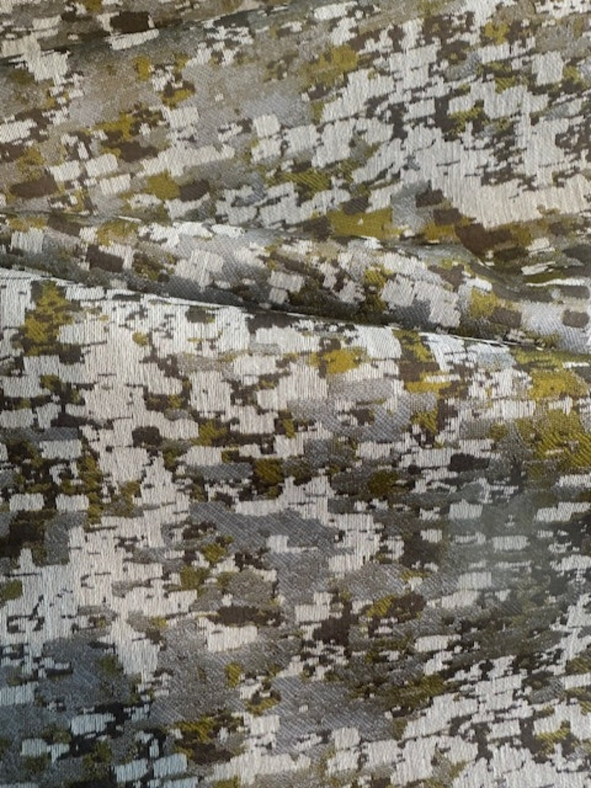 Olive/Grey Abstract Damask – Stylish Cotton-Polyester Blend for Interiors