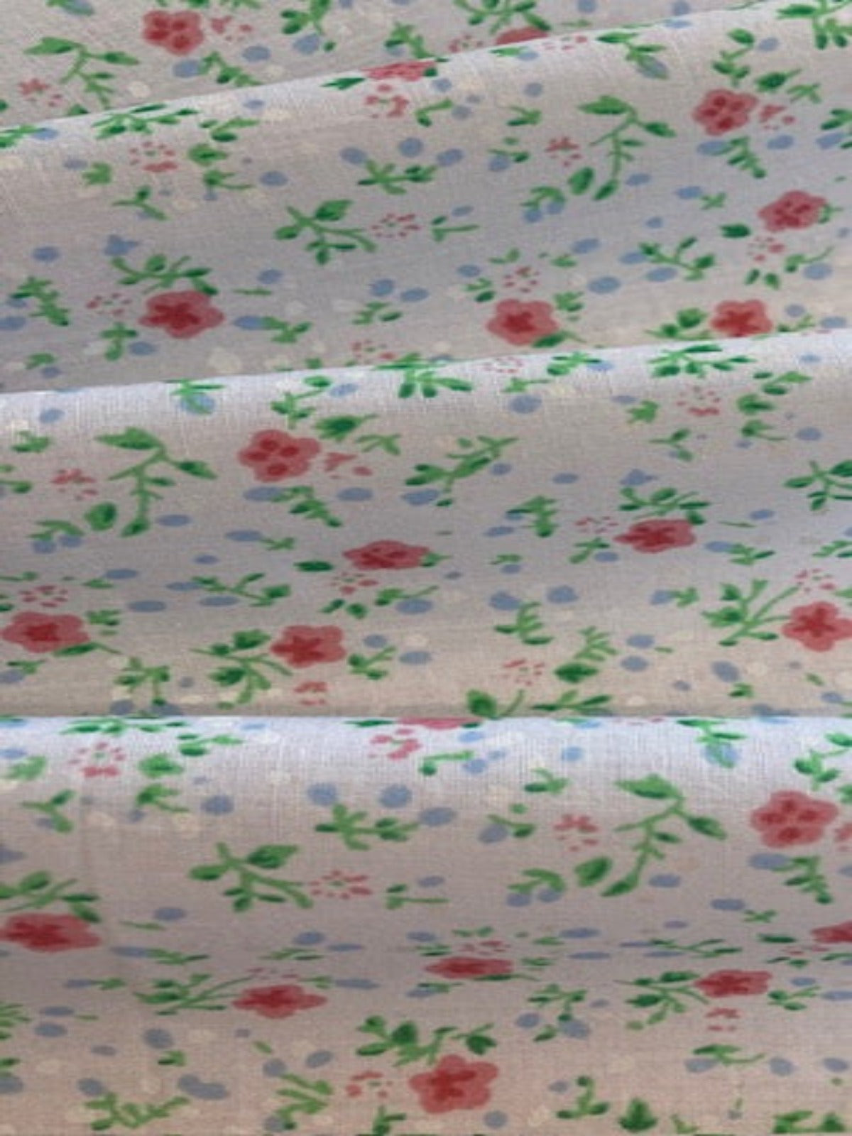 Red flower Ditsy on Off White Poly/Cotton