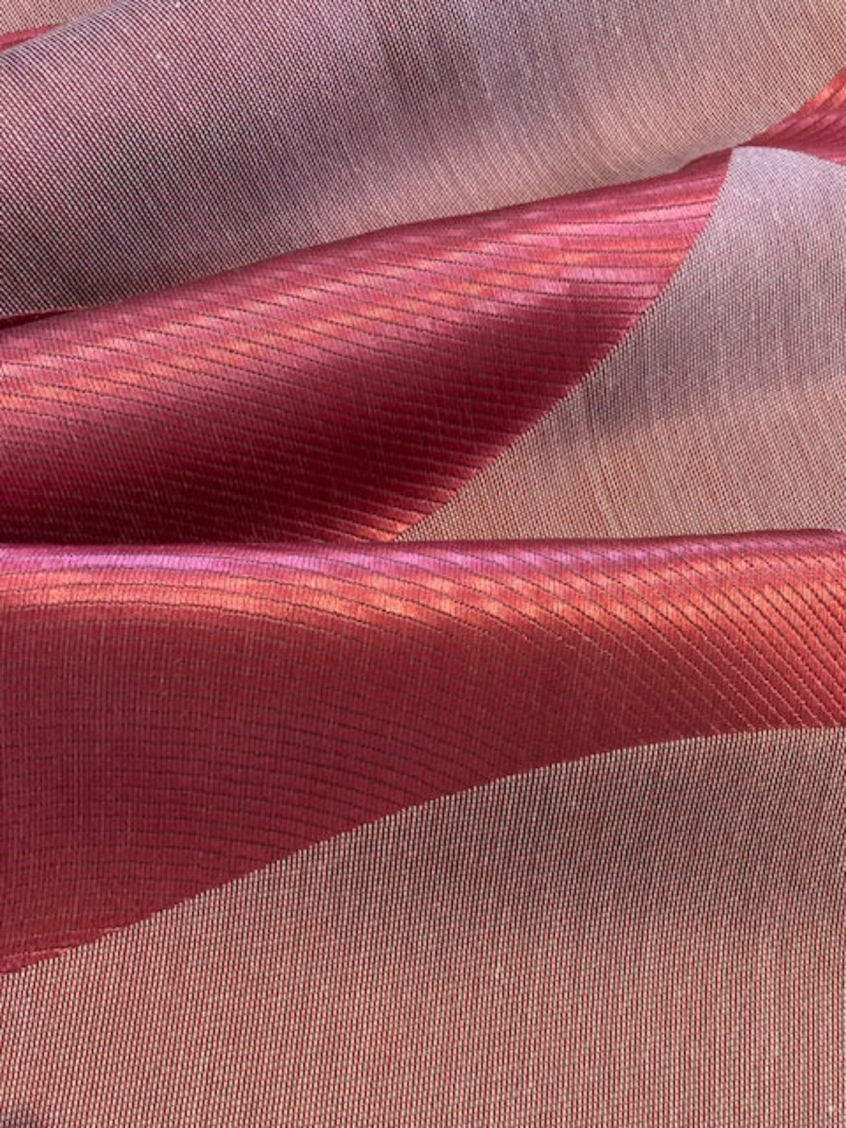 Pinky Red Satin Effect Large Wave Jacquard