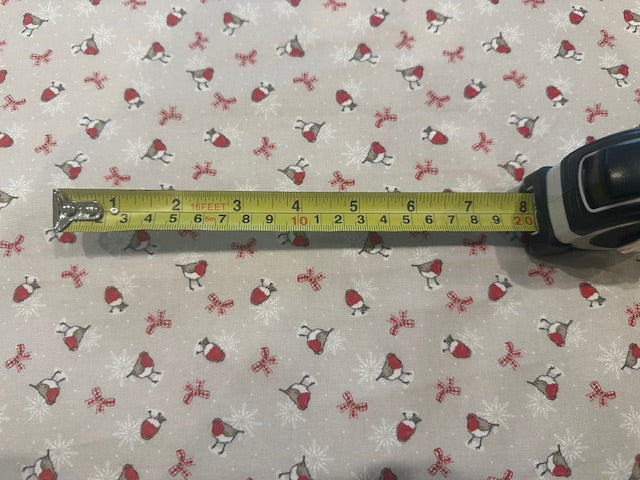 Christmas Frosty Bow & Robin on Cotton " Susan Wheeler"