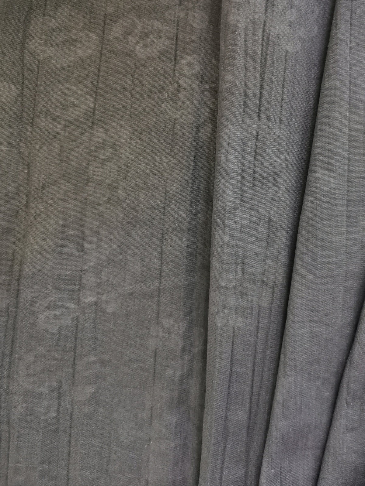 Grey Crinkle With Shadow Flower Print