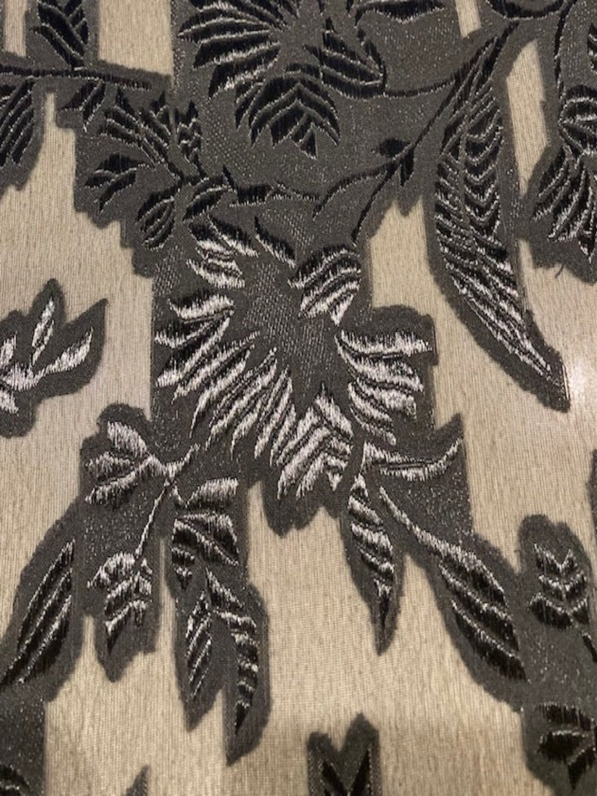 Black Trailing Flower Burn Out