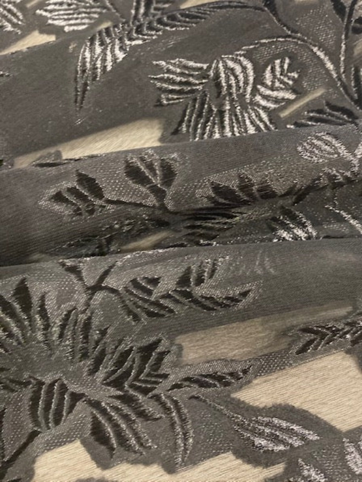 Black Trailing Flower Burn Out