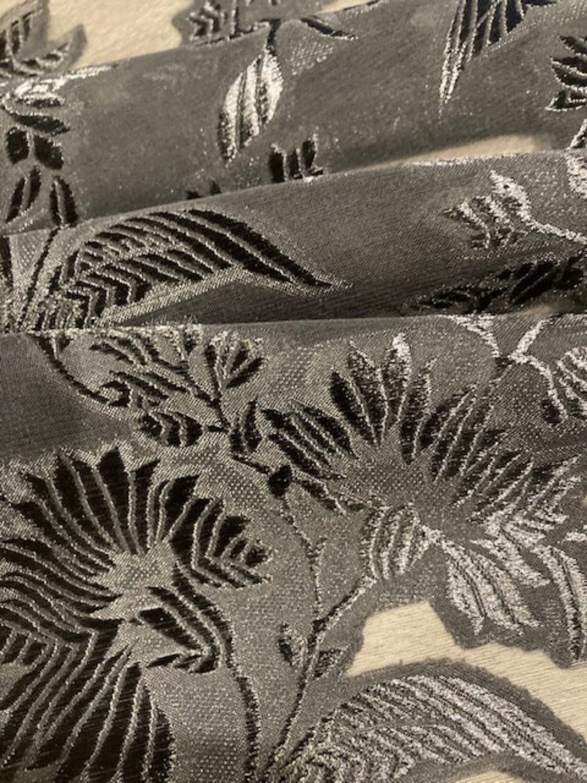 Black Trailing Flower Burn Out