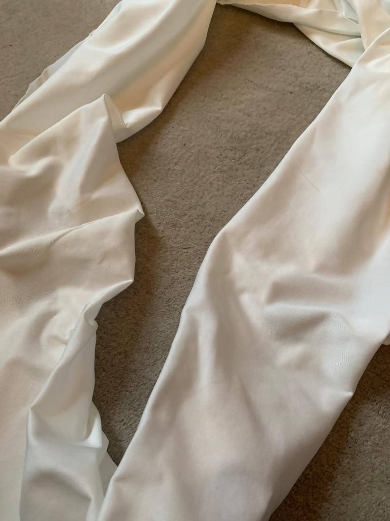 Ivory plain tubular knit - Deadstock fabric on AmoThreads