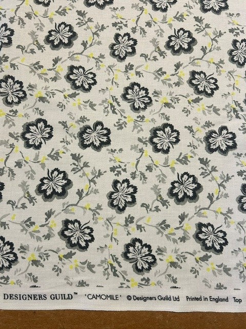 Designers Guild - Camomile Slate - 100% Cotton - 142cm