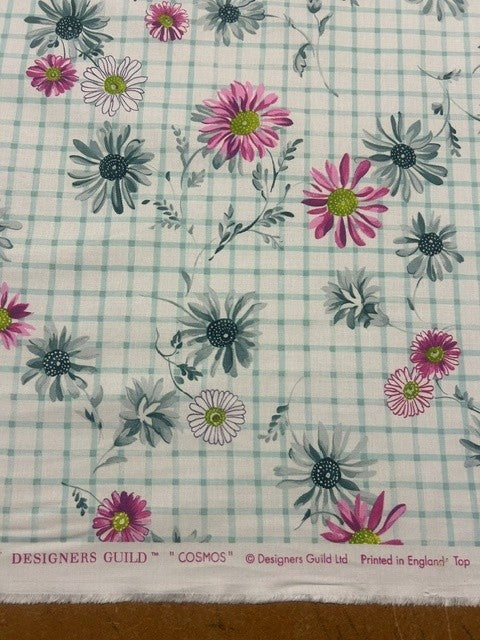 Designers Guild - Cosmos Damson - 100% Cotton - 142cm