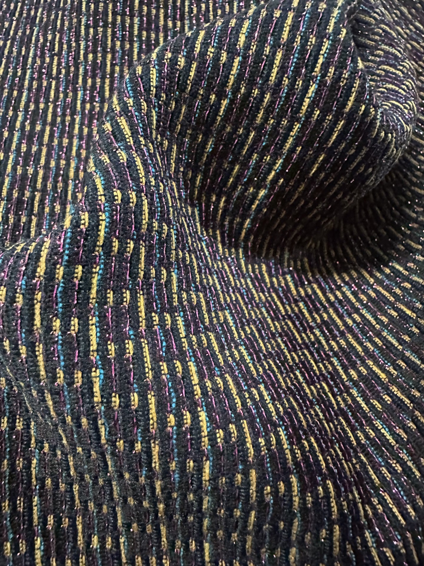 Bronze Cerise Cotton-Blend Fabric with Metallic Accents – 155 cm Wide