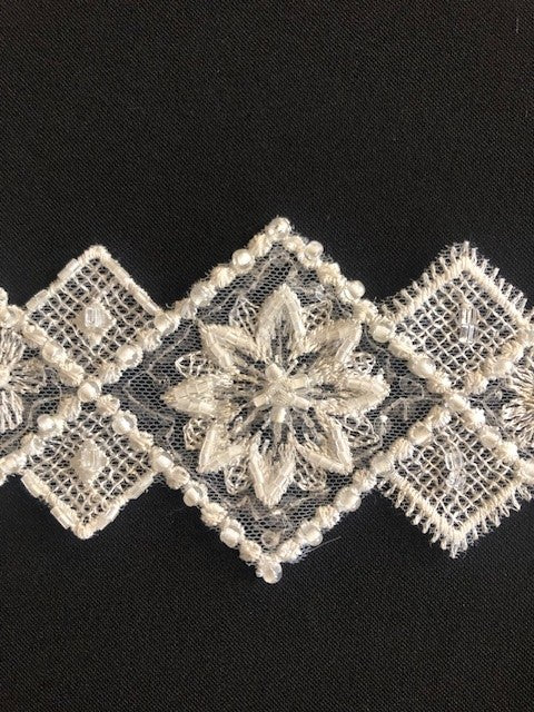 Ivory Beaded Diamond Shaped Edging 8cm Wide