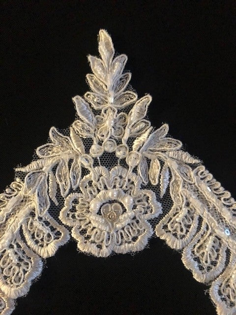 Ivory Lace Embroidery Scalloped Trim with Pearl
