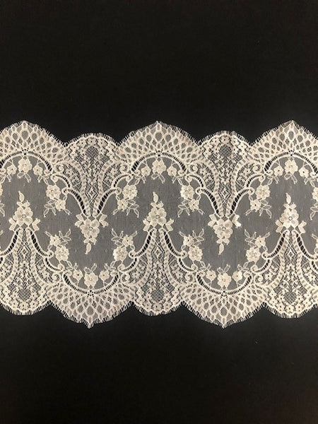 Ivory Fine Lace Double Edging, 29cm Wide