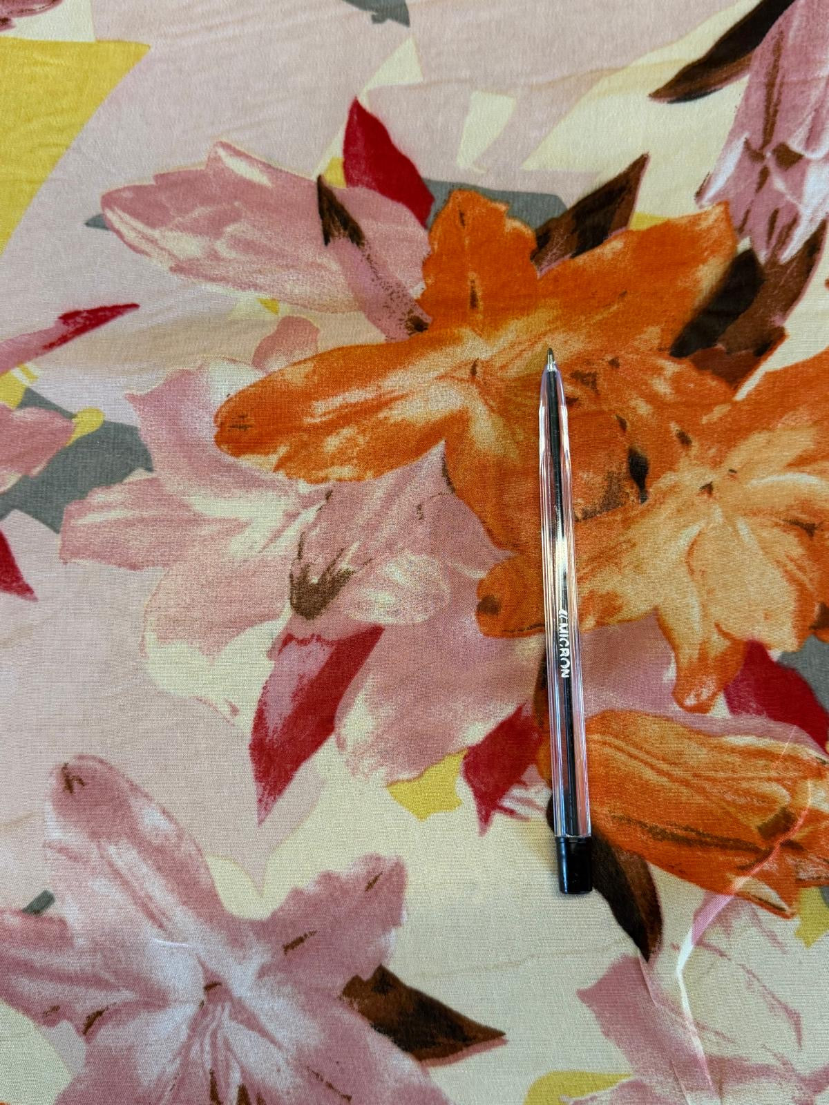 Ivory Warm Floral Printed Chiffon Fabric | Elegant Occasion Wear & Layering Fabric