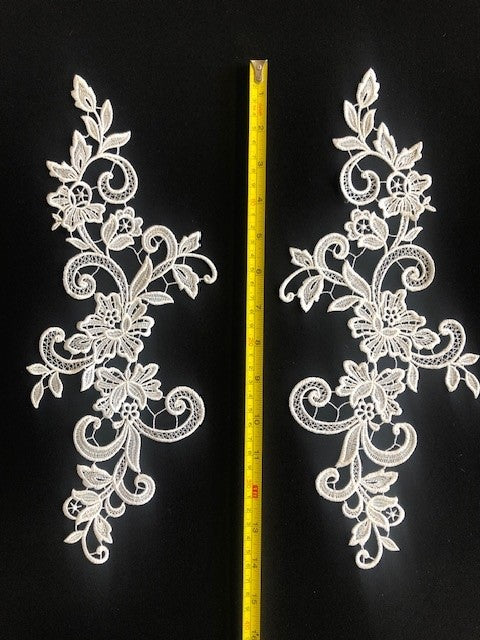Ivory Guipure Applique (Matching Edging Also Available)