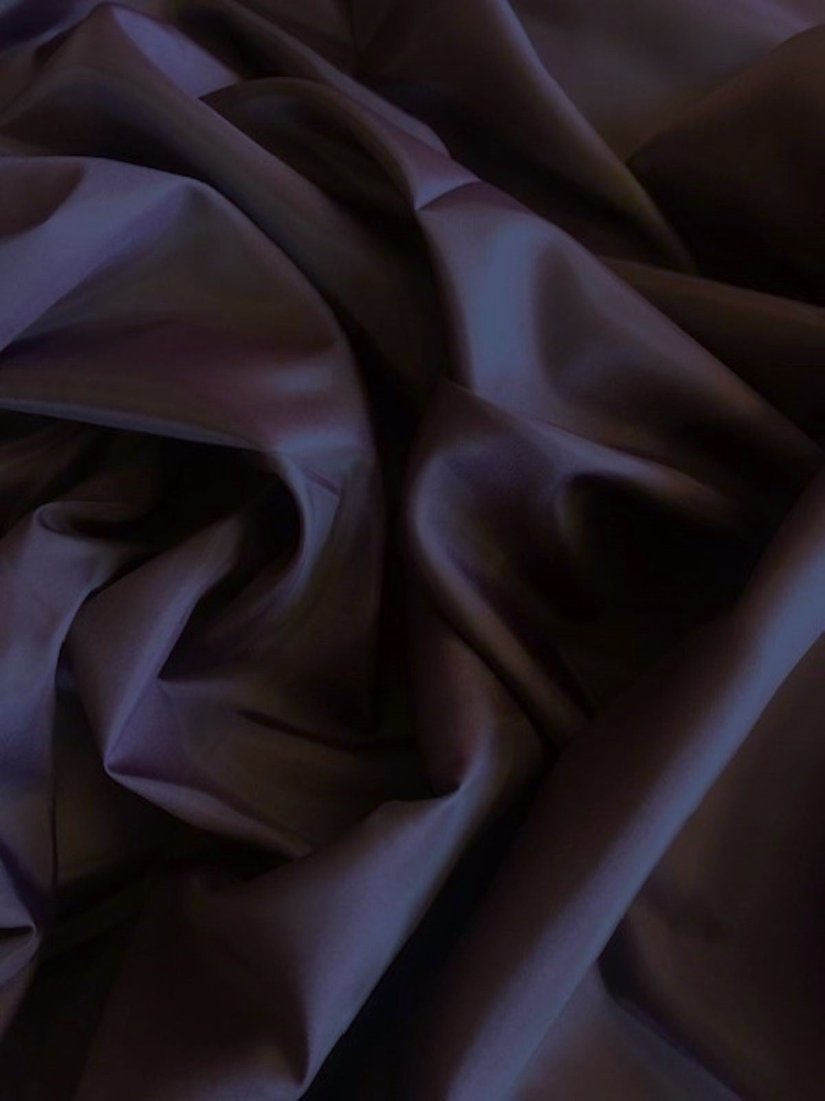 Deep Purple Anti-Static Taffeta Lining – 150 cm Wide
