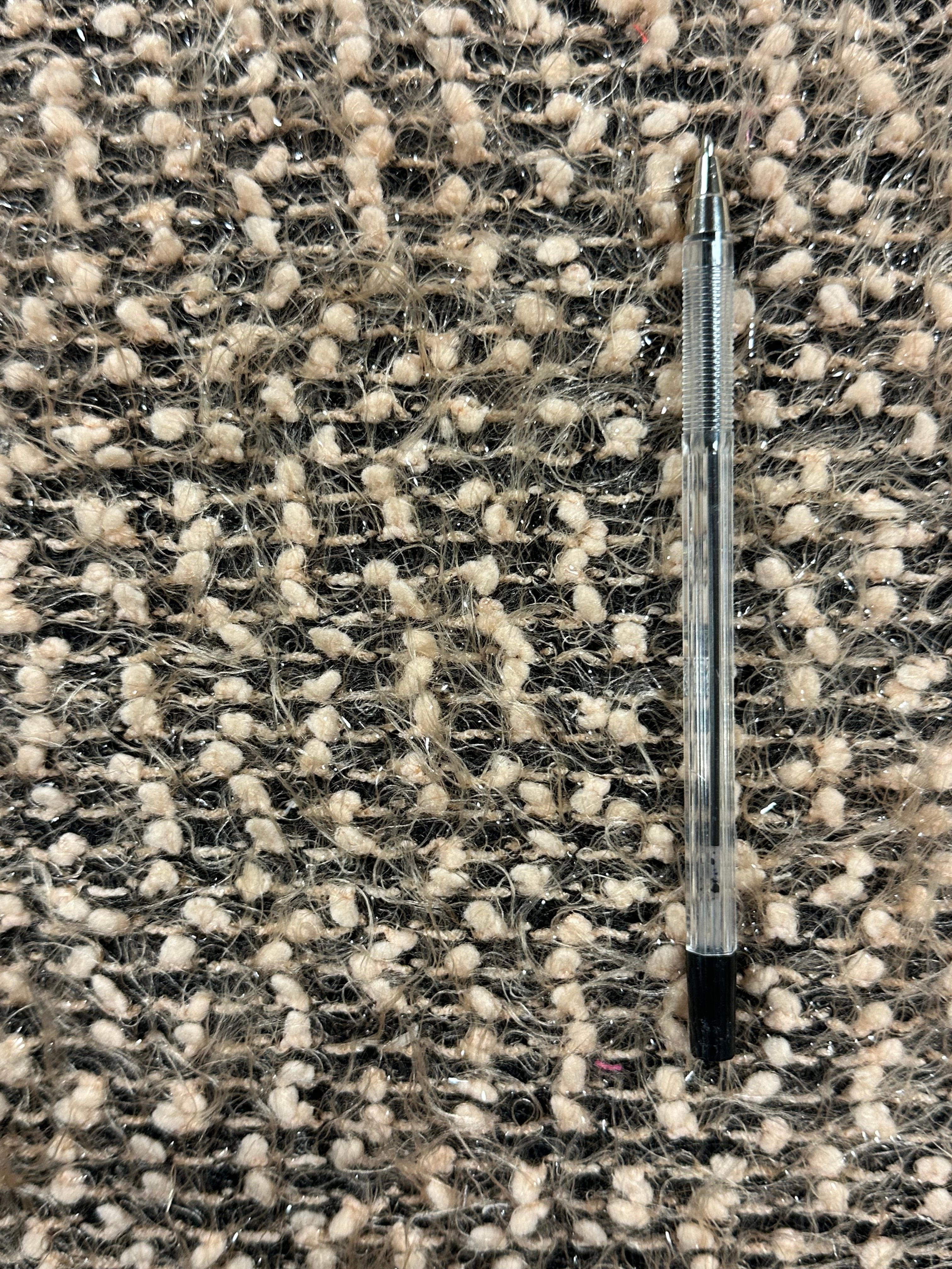 Chanel-Style Woven Fabric – Chunky & Sophisticated – 152 cm Wide – 100% Polyester