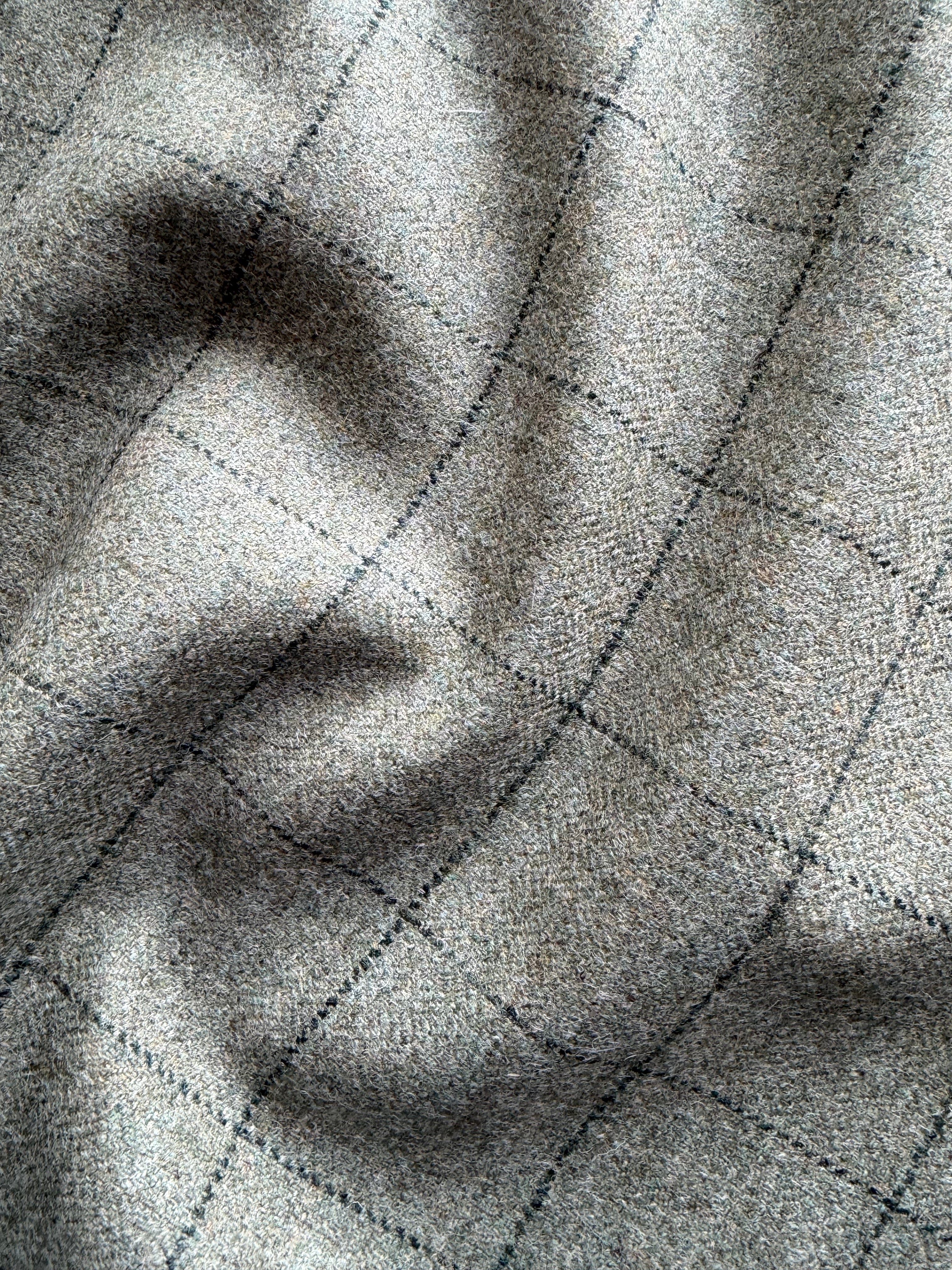 Green Lattice Fabric Wool Tweed Fabric with Scarlet & Green Plaid – 100% Wool Roll Size: 1.1 M