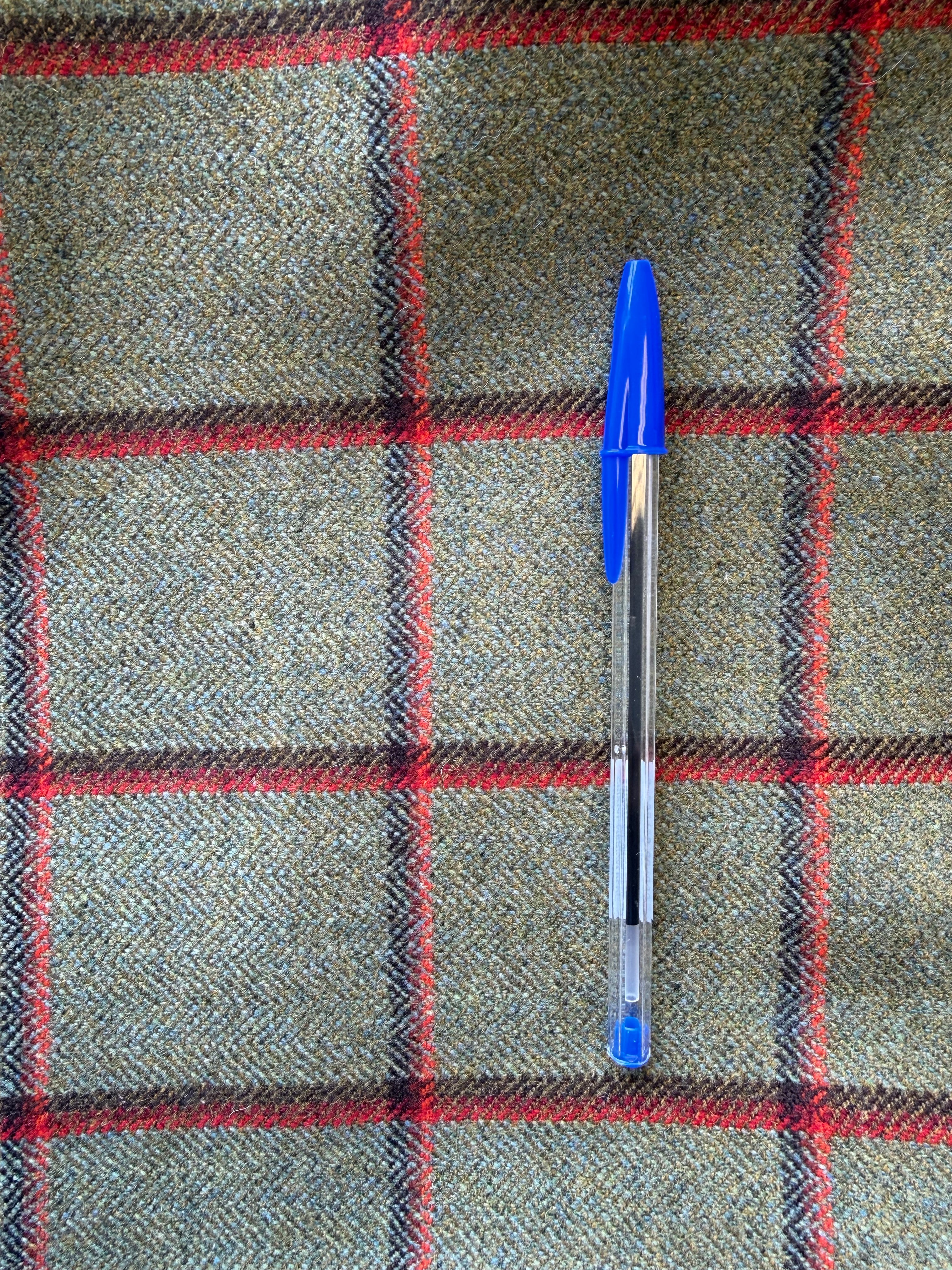 Olive Green Wool Fabric Remnant with Scarlet & Brown Lattice Design – 100% Wool 115cm