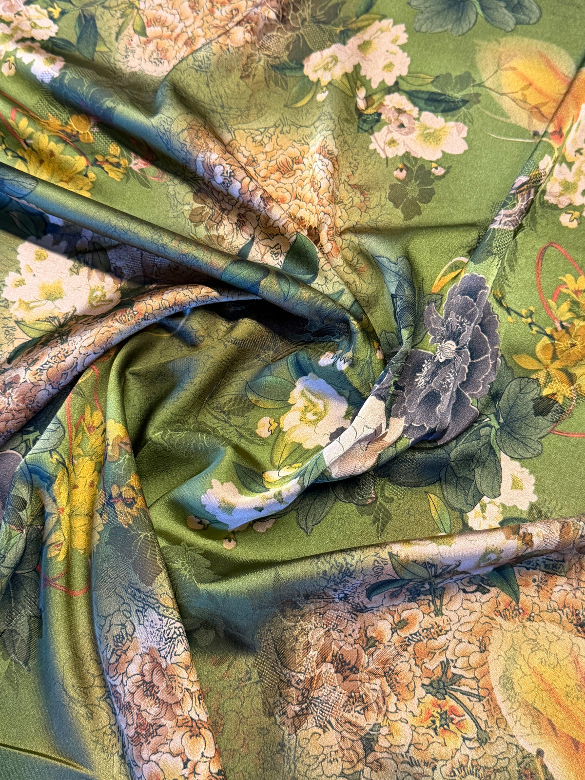 Green Floral Chinoiserie Satin Fabric – 100% Polyester, 145cm Wide