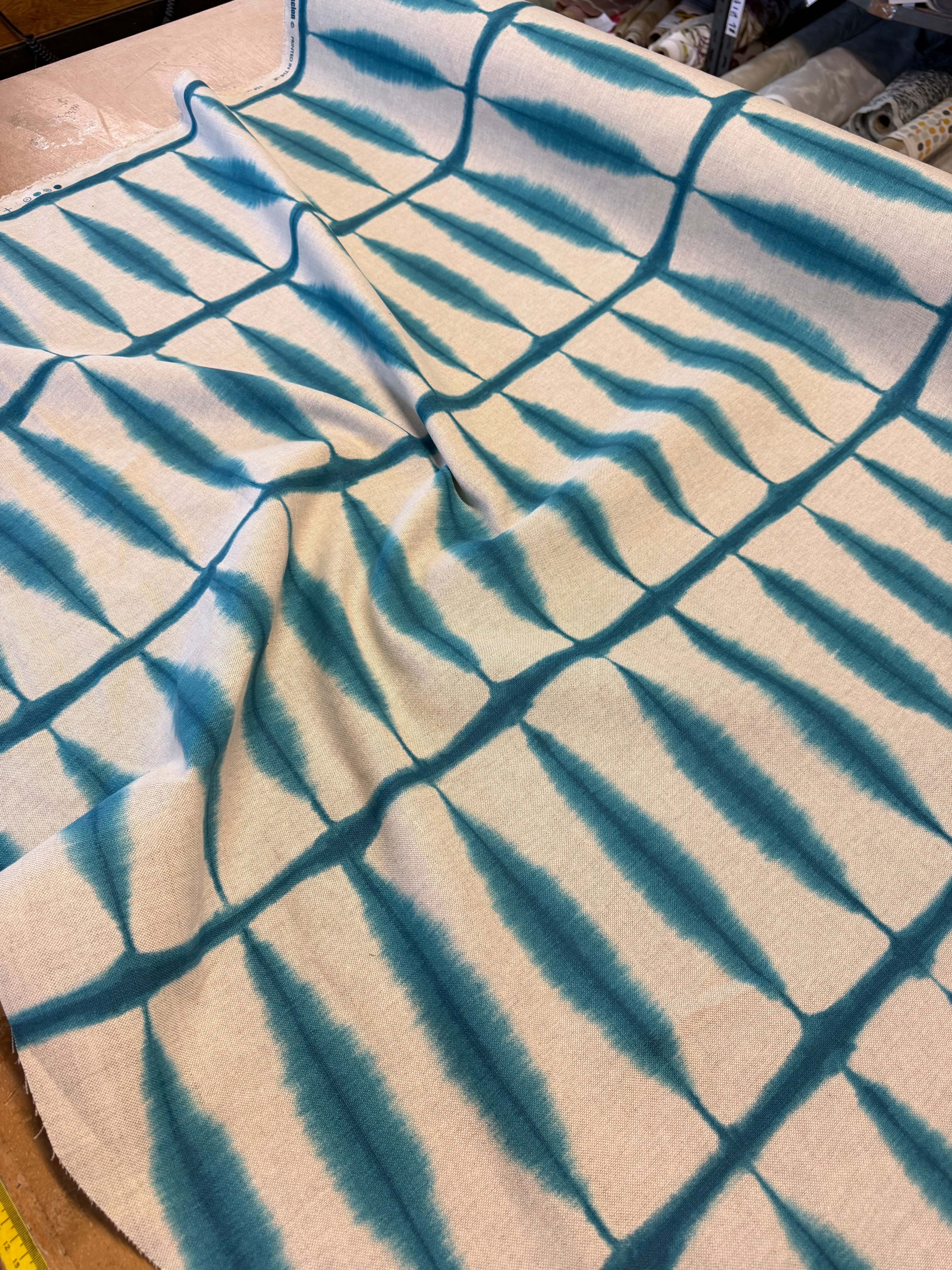 Contemporary Cotton Linen Fabric (51% Cotton, 49% Linen) – Printed in the UK