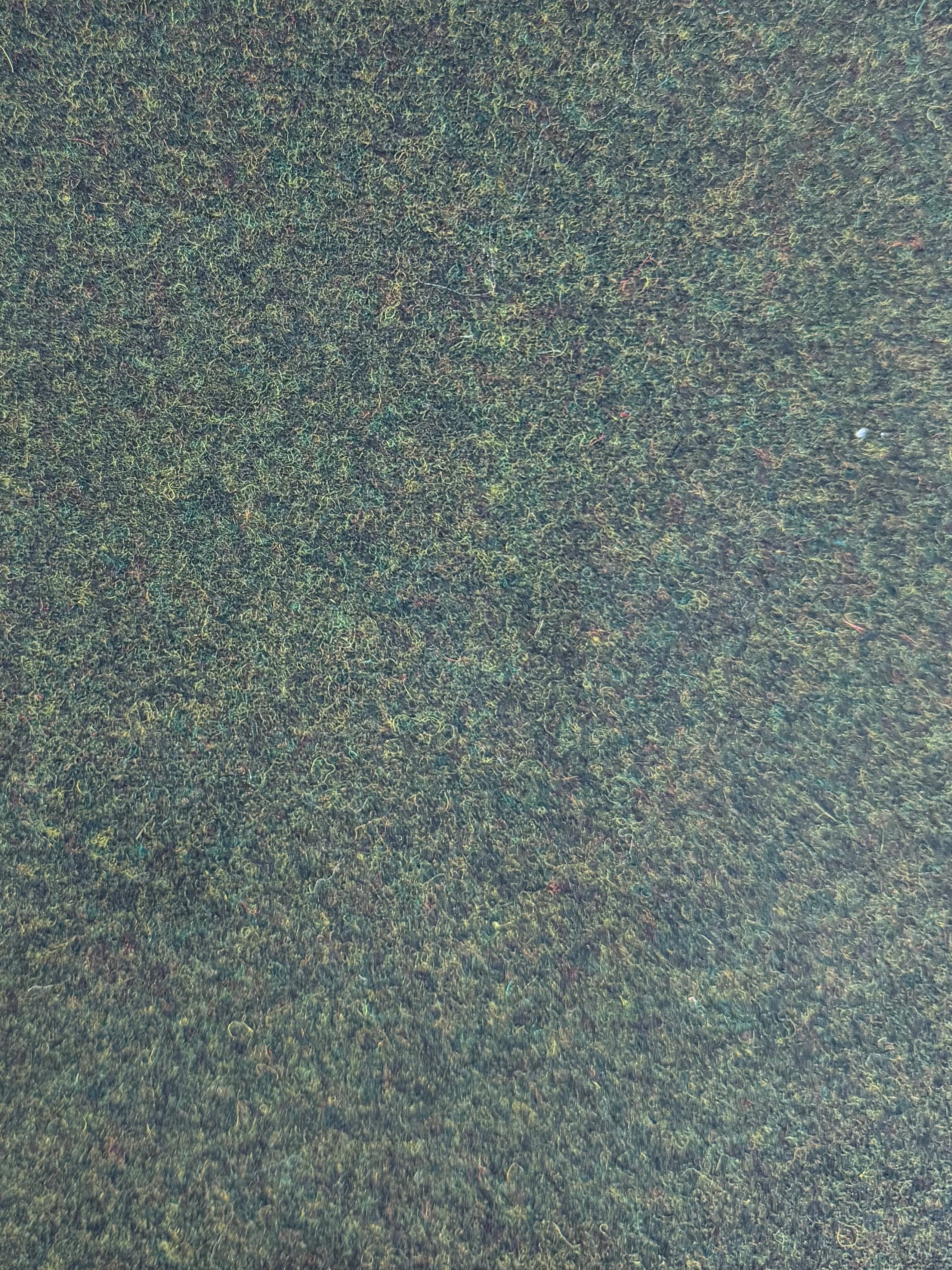British Dark Green Wool & Cashmere Suiting Fabric – 80% Wool, 20% Cashmere