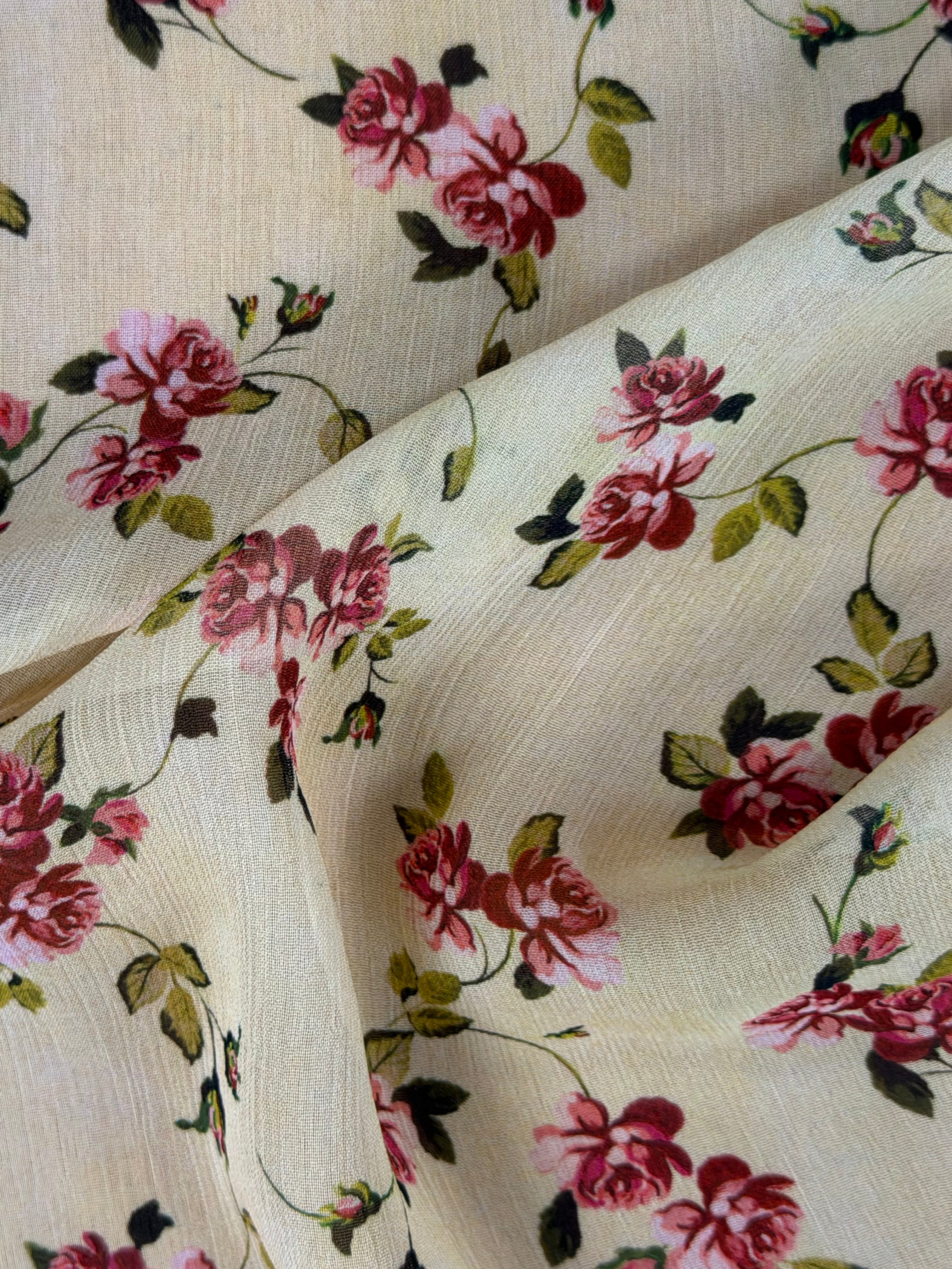 Ditsy Floral Viscose Fabric – 100% Viscose – 140 cm Wide